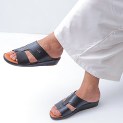 Luxury Arabic Sandals with Center Tie