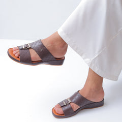 Luxury Arabic Sandals with Center Buckles + Dimond Stich