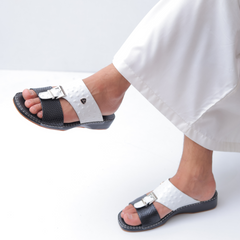 Luxury Arabic Sandals with Center Buckles