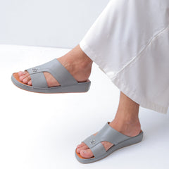 Luxury Arabic Sandals with Center Buckles 