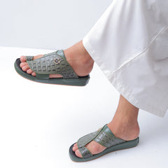 Luxury Arabic Sandals with Leaf