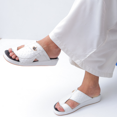 Luxury Arabic Sandals with Side Tie Leaf