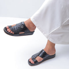 Luxury Arabic Sandals with Leaf