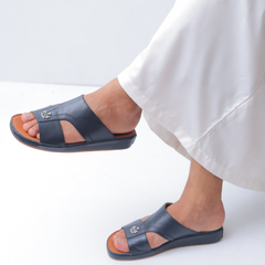 Luxury Arabic Sandals with Center Buckles