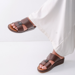 Luxury Arabic Sandals with Center Buckles