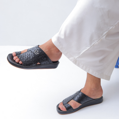 Luxury Arabic Sandals with Side Tie Leaf
