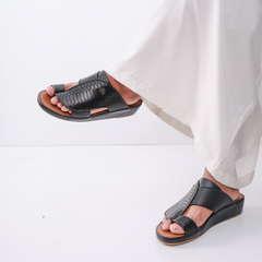 Luxury Arabic Sandals with Side Strip Leaf