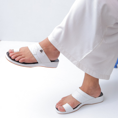 Luxury Arabic Sandals with Thumb Ring | Medicated Socks Edition